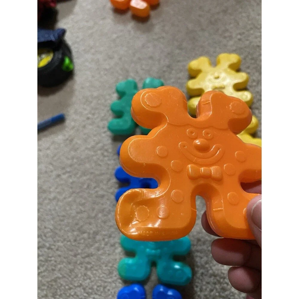 61pc Vintage Stackable Interlocking Building Toy Clowns & Bunnies
